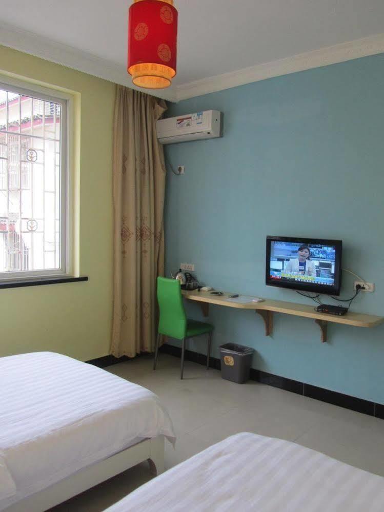 Yangshuo Romantic Inn Exterior photo
