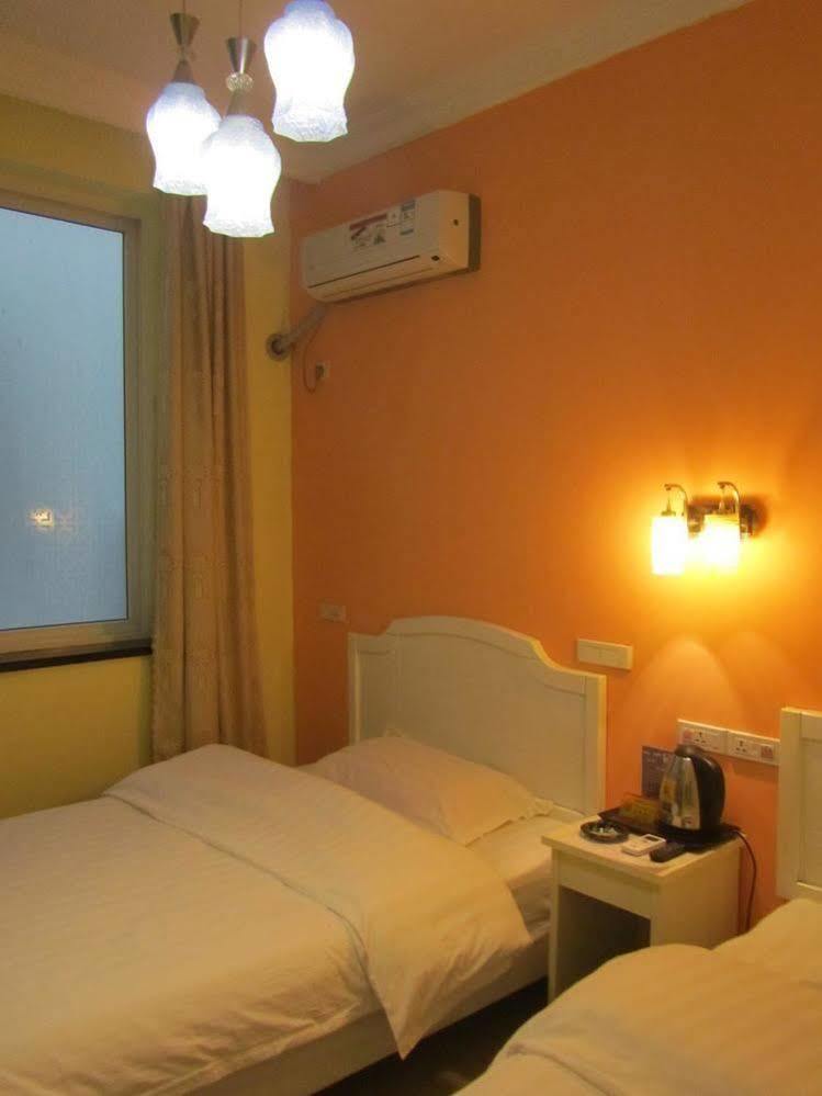 Yangshuo Romantic Inn Exterior photo
