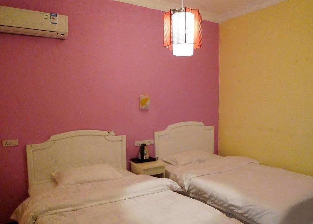 Yangshuo Romantic Inn Exterior photo